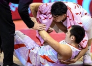 开云体育直播-费拉拉队员因伤离场，对球队比赛造成不利影响