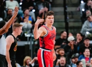 开云体育APP下载-灰熊击败老鹰，莫兰尼统率全队