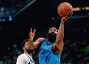 开云体育下载-包含快船遭遇雄鹿冷输，全力备战下一场胜利的词条