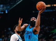 开云体育下载-包含快船遭遇雄鹿冷输，全力备战下一场胜利的词条