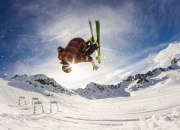 开云体育-羽坛风暴，辛杜独扛大旗，印度队横扫泰国背后的孤勇与觉醒