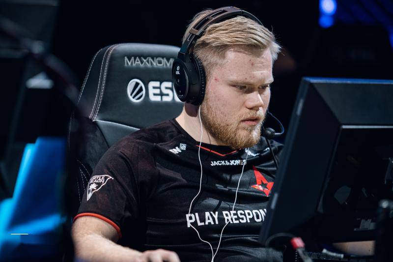 Astralis险胜100T，Jankos送出助攻的简单介绍