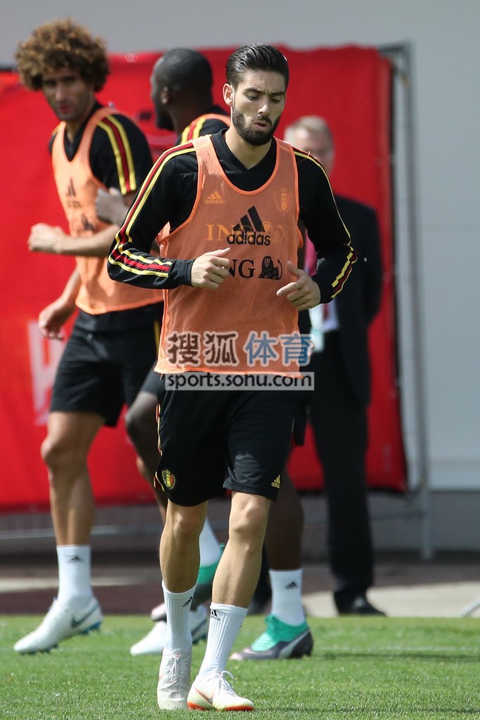 克罗地亚轻取秘鲁，格拉利什制霸全场