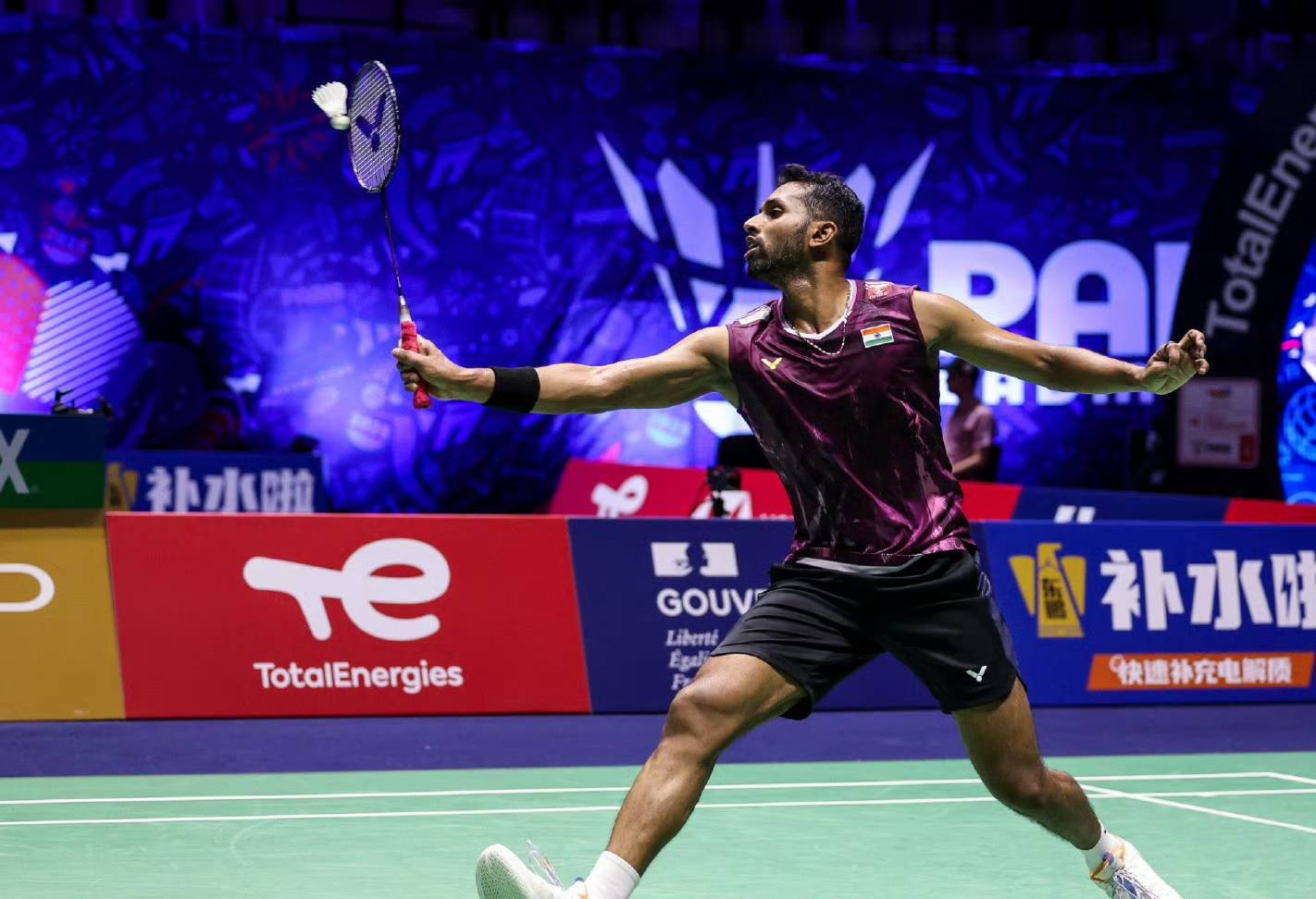 马来西亚羽毛球队轻取泰国羽毛球队，安赛龙高光表现的简单介绍