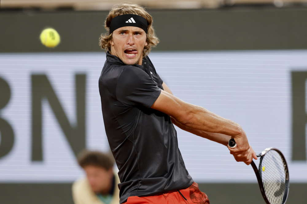 意大利网球队翻盘日本网球队,兹维列夫关键制胜的简单介绍 意大利网球队翻盘日本网球队,兹维列夫关键制胜的简单介绍