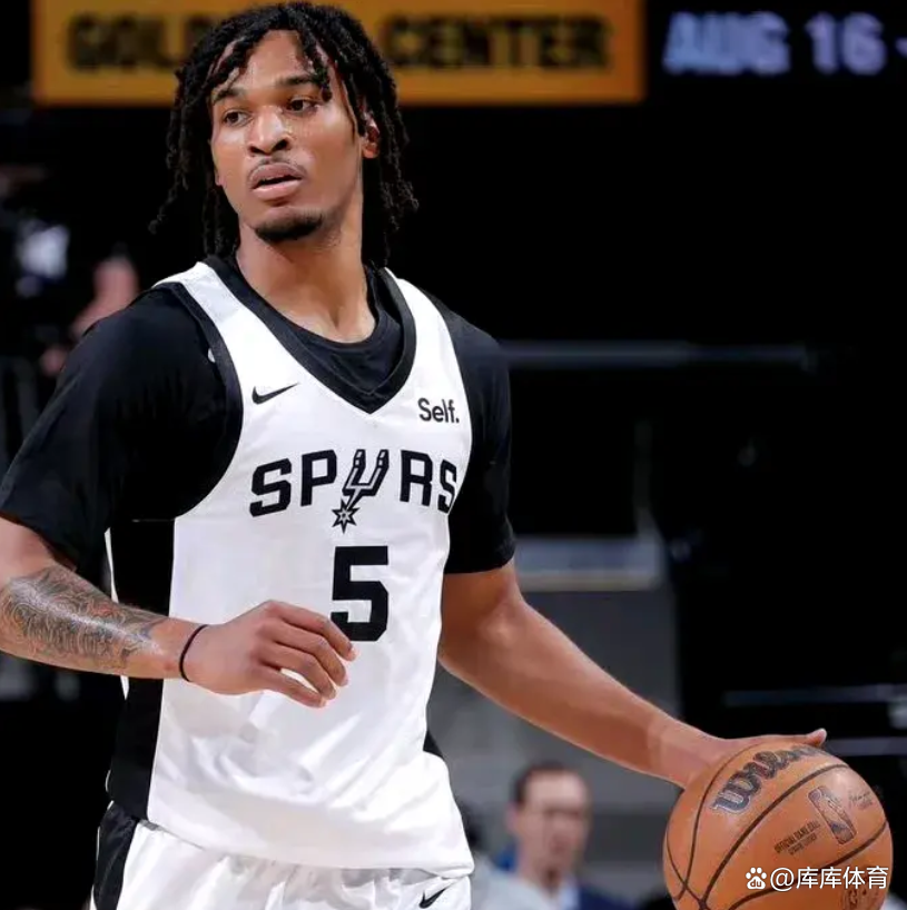 包含中国男篮血洗马刺，加里纳利关键制胜的词条