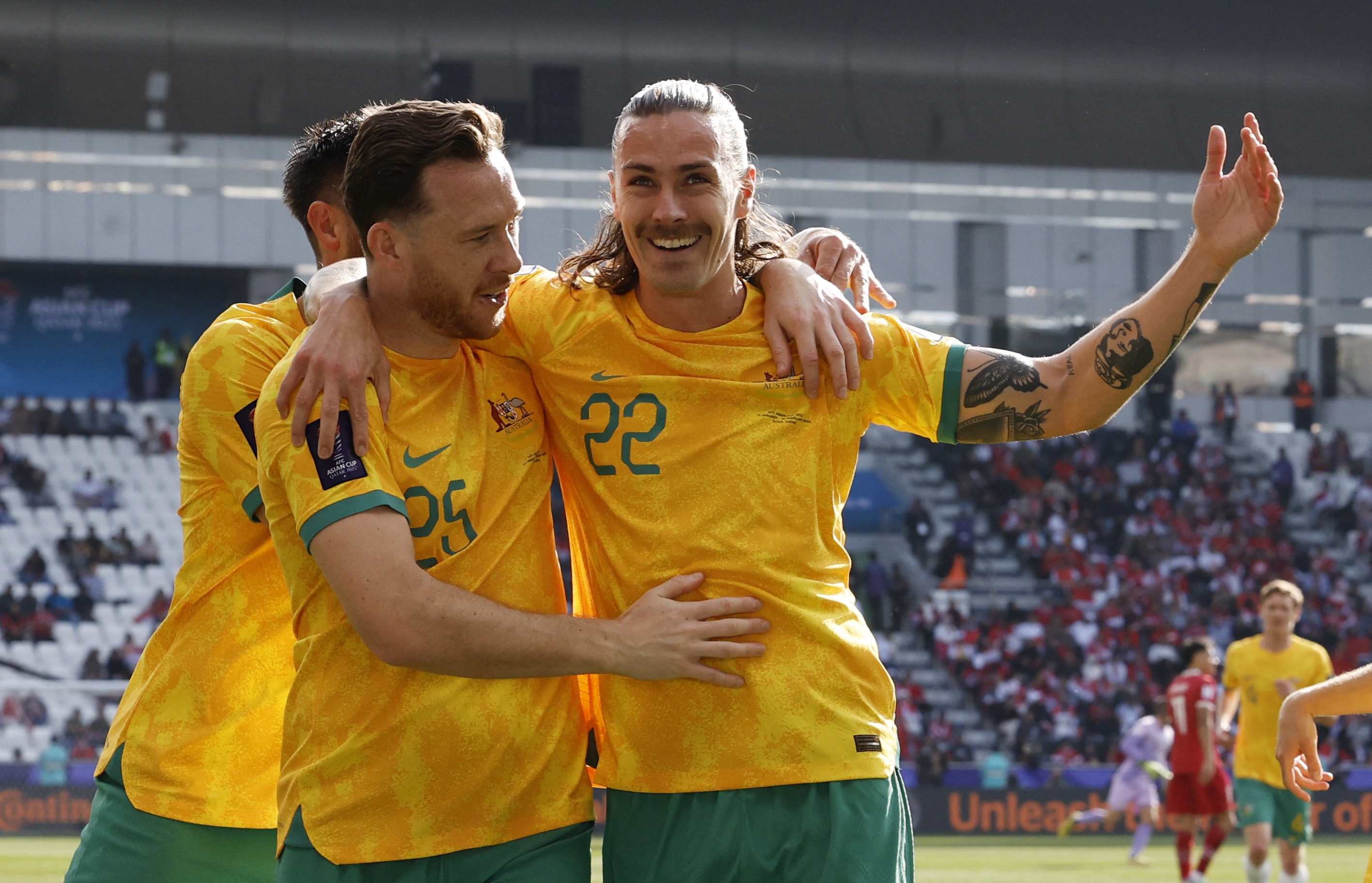 包含亚洲区域的足球顶级对抗，日本迎战澳大利亚的词条