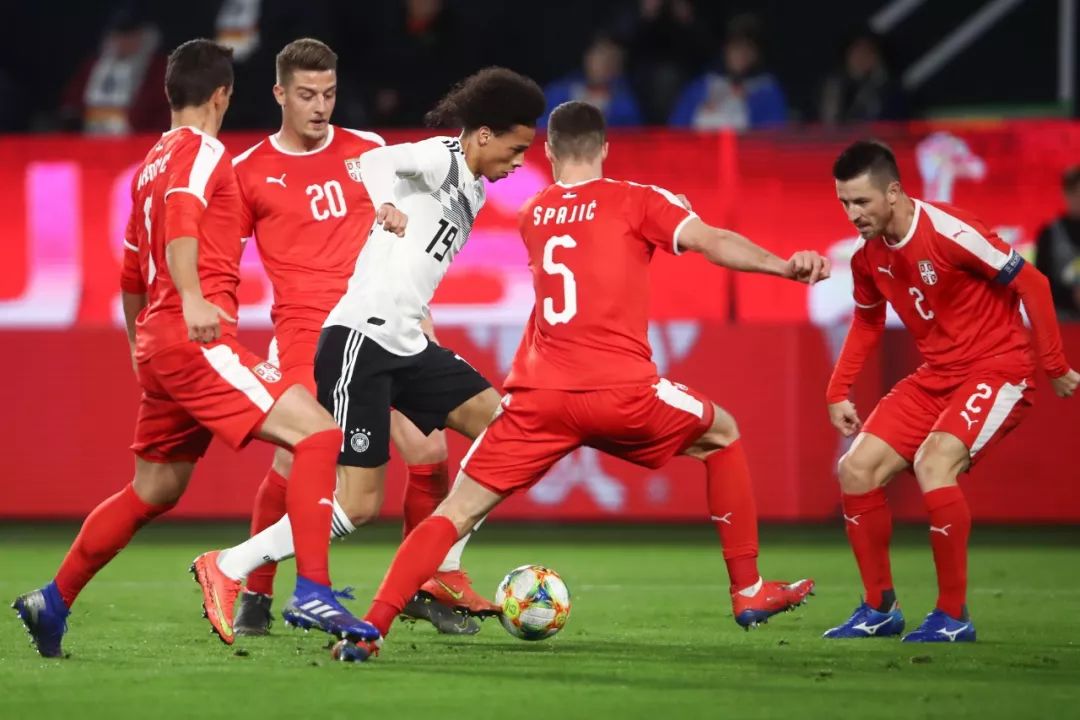 德国队反击提速，法国锋线消失成隐忧的简单介绍