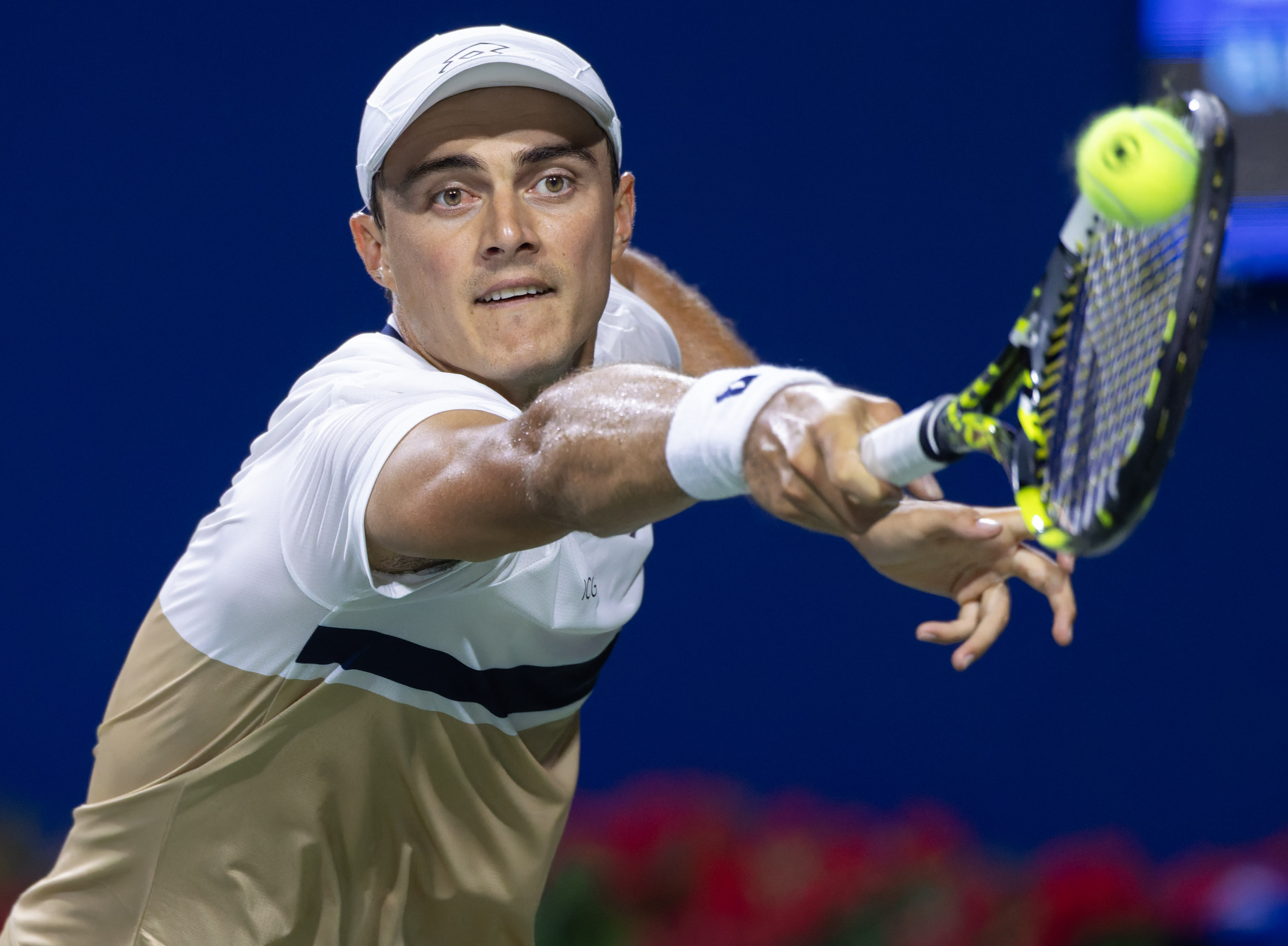 包含联合杯碾压ATP总决赛，兹维列夫刷新纪录的词条