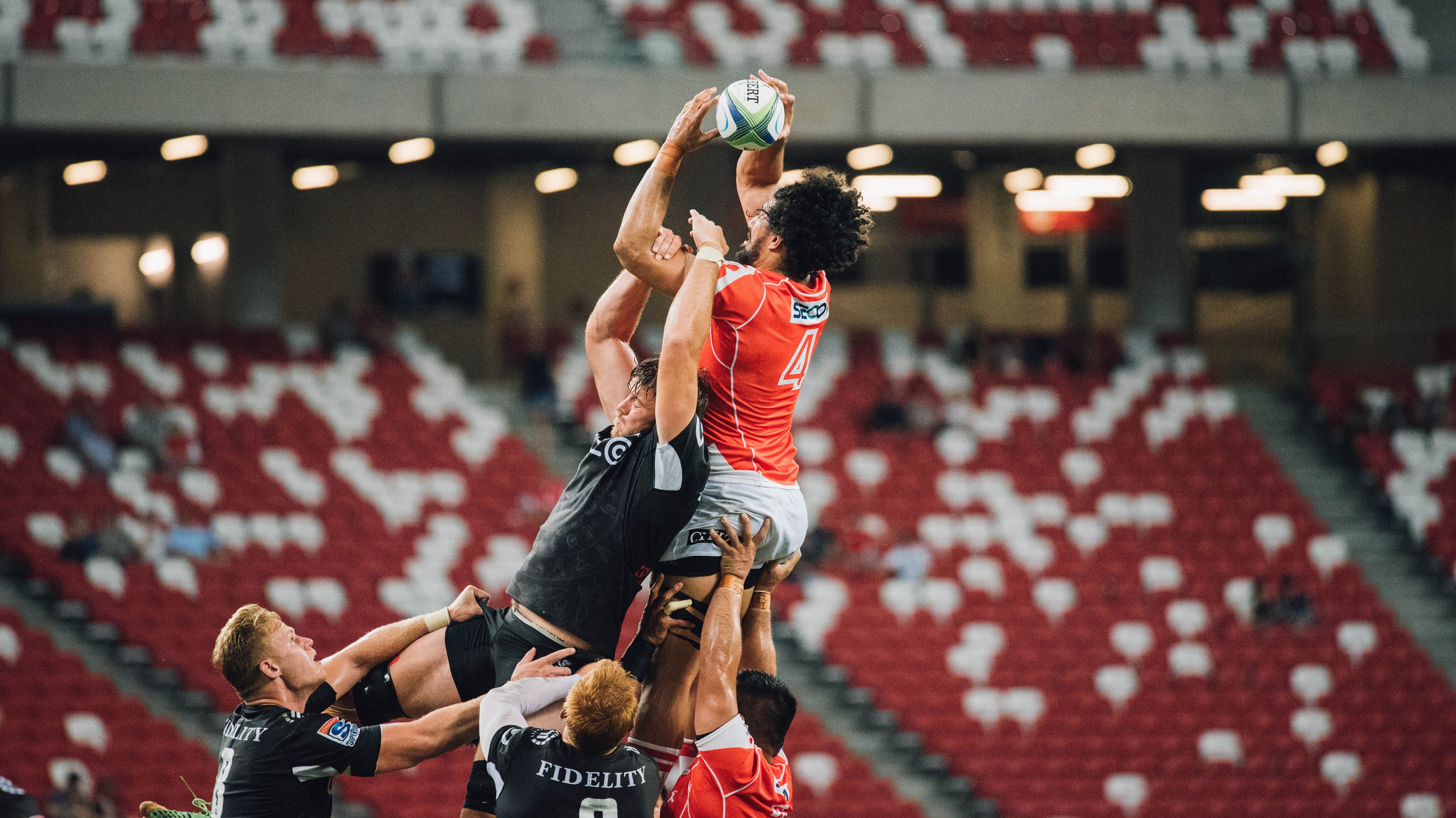 南粤铁军粉碎菲尼克斯太阳，克莱·汤普森总决赛封神之战